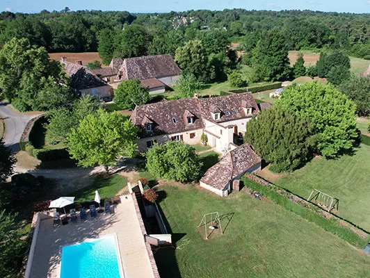 rent a Gîte in Dordogne Perigord with swimmingpool - Gîte La Grande Menuse Holidays cottage for 20 pers.