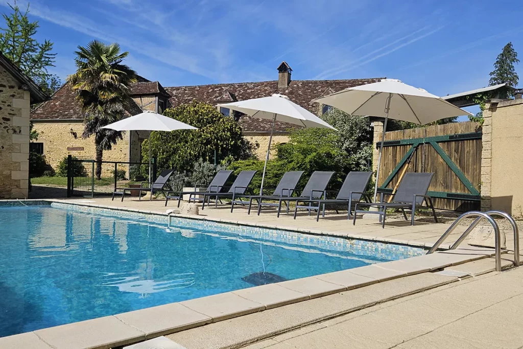 Location Gîtes Dordogne avec piscine en Périgord - Gîte La Robertie